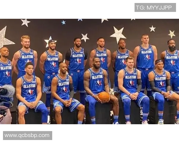 伦纳德与足球明星亲密互动视频曝光引发球迷热议