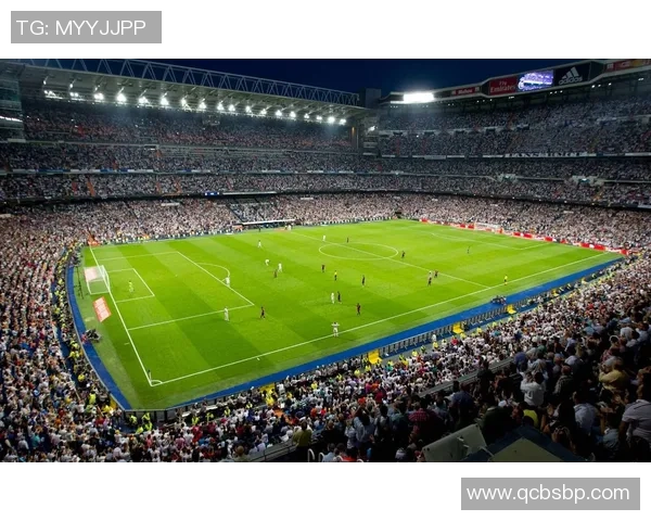 天朗足球成都店盛大开业体验专业足球培训与精彩赛事活动