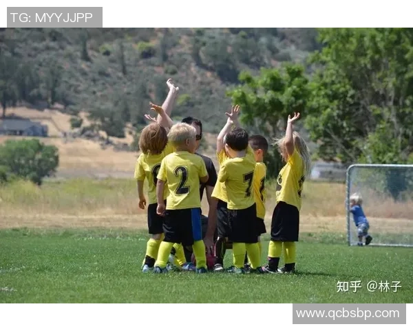 李子云足球：探索年轻球员的成长之路与未来发展潜力